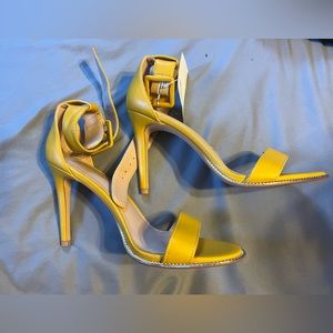 NWT BCBGeneration Heels